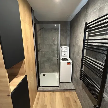 V Centre Apartamento Levice